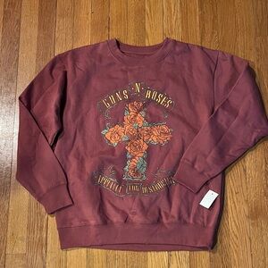 Women’s guns n roses sweatshirt size small